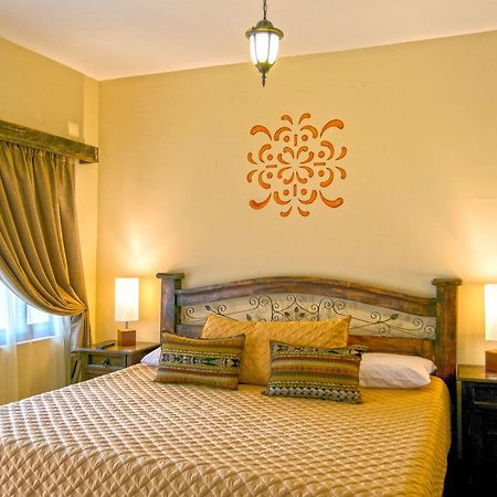 Hotel Casa San Bartolo Antigua Bagian luar foto