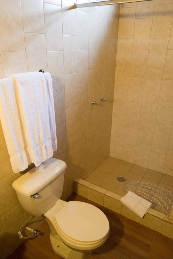 Hotel Casa San Bartolo Antigua Bagian luar foto