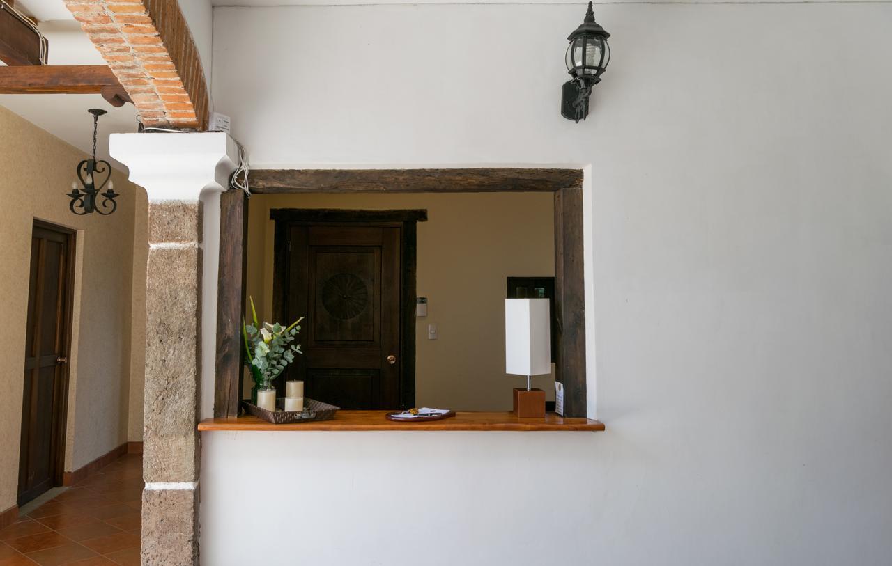 Hotel Casa San Bartolo Antigua Bagian luar foto