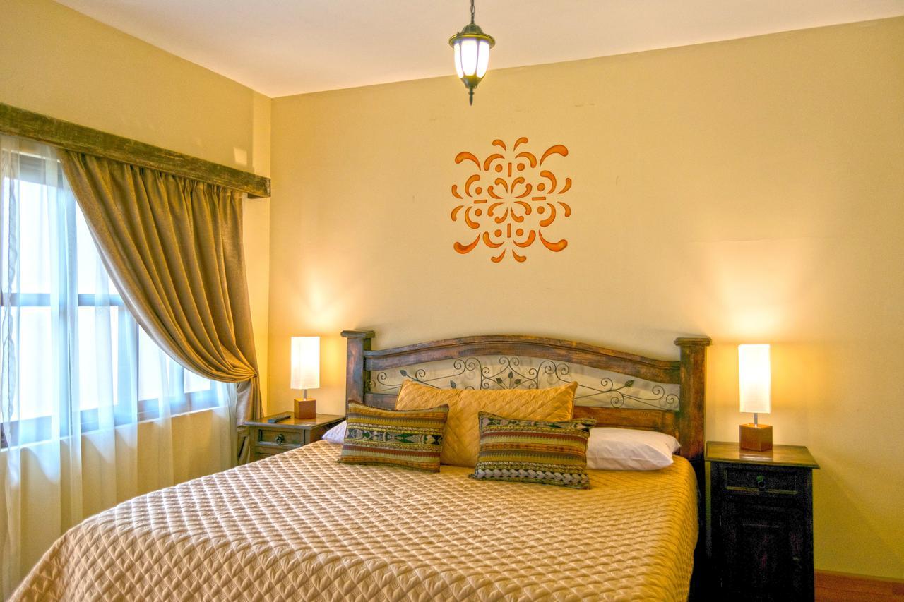 Hotel Casa San Bartolo Antigua Bagian luar foto