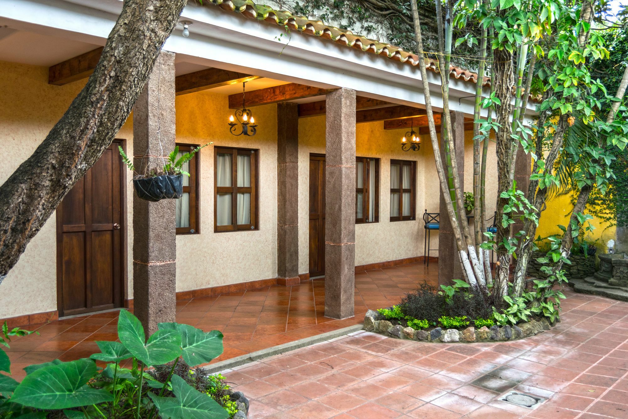 Hotel Casa San Bartolo Antigua Bagian luar foto